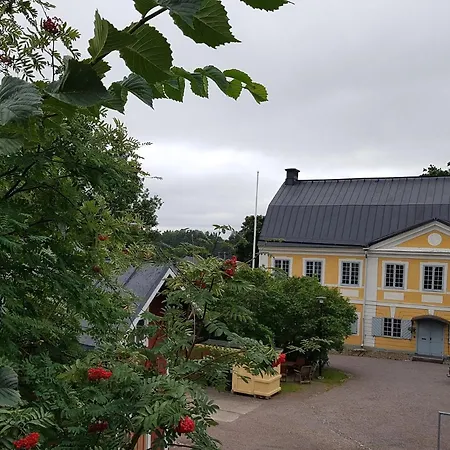 ゲストハウス Piispan Majatalo, Pieni Erillistalo 3*