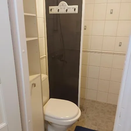 Piispan Majatalo, Pieni Erillistalo